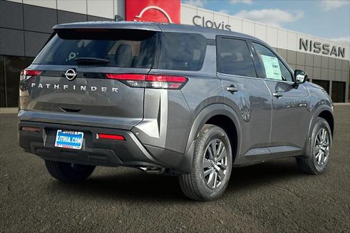 2025 Nissan Pathfinder S
