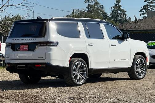 2023 Jeep Grand Wagoneer Series III