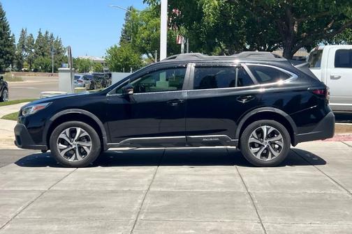 Crystal Black Silica 2020 Subaru Outback Limited