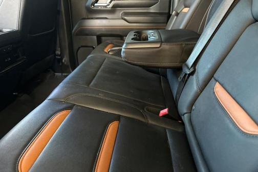 2024 GMC Sierra 2500 AT4