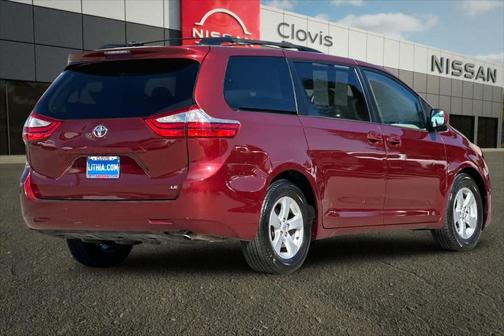 Salsa Red Pearl 2017 Toyota Sienna LE