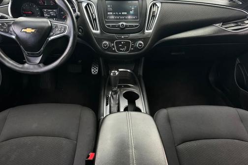 2017 Chevrolet Malibu 1LT