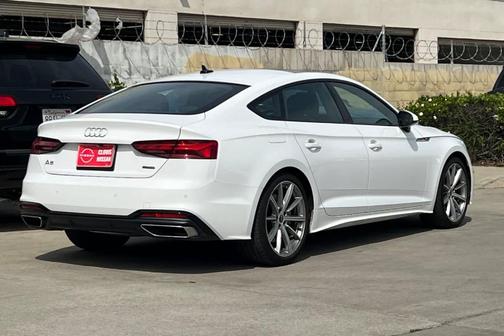 2025 Audi A5 Sportback S line Premium