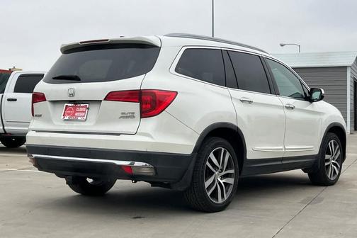 2017 Honda Pilot Elite