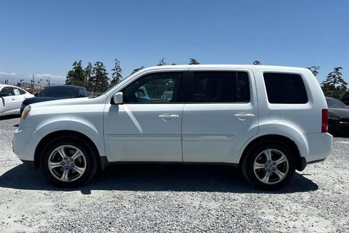 White 2013 Honda Pilot EX-L w/ Navigation