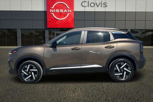 Canyon Bronze M 2026 Nissan Kicks SV