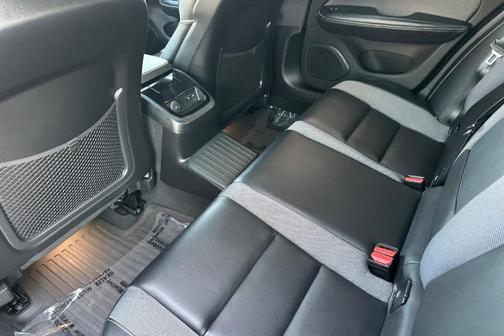 2022 Volvo S60 Recharge Plug-In Hybrid T8 Black Edition R-Design Extended Range