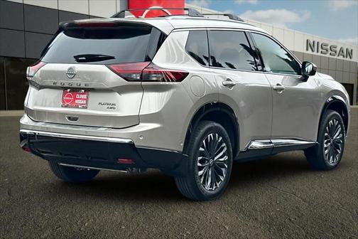 Champagne Silve 2026 Nissan Rogue Platinum