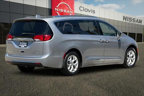 Billet Silver Metallic Clearcoat 2020 Chrysler Pacifica Limited