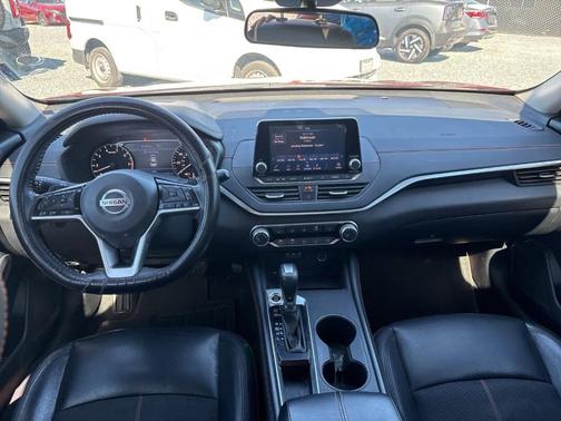 2021 Nissan Altima 2.5 SR