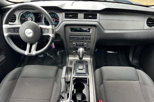 2014 Ford Mustang V6