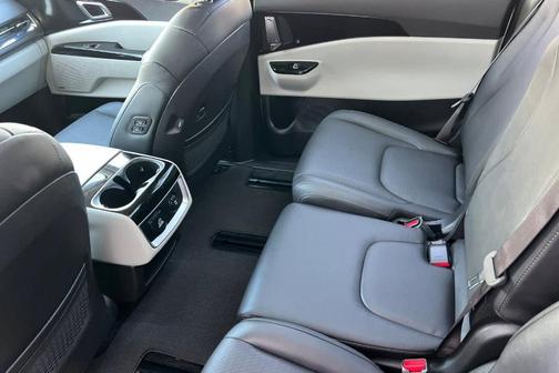 2024 Kia Carnival SX Prestige