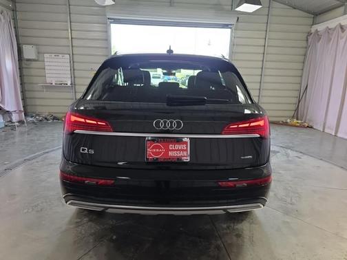 2023 Audi Q5 40 Premium Plus