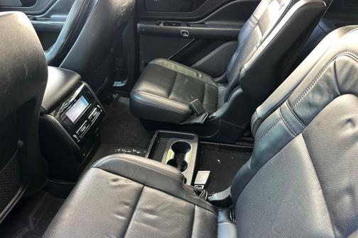 Infinite Black Metallic 2022 Lincoln Aviator Grand Touring