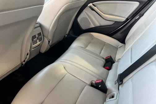 2016 Mercedes-Benz CLA-Class Base