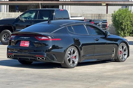 2018 Kia Stinger GT1