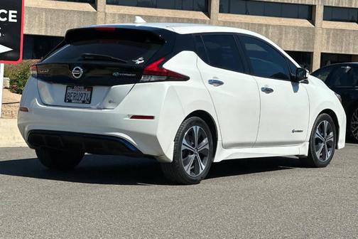 White 2018 Nissan Leaf SL