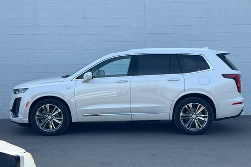 2025 Cadillac XT6 Premium Luxury FWD