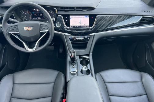 2025 Cadillac XT6 Premium Luxury FWD