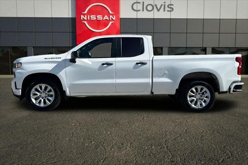 Summit White 2021 Chevrolet Silverado 1500 Custom