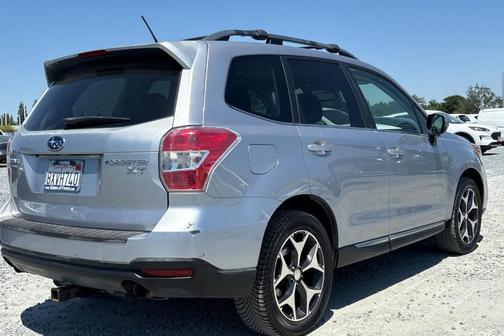 Ice Silver Metallic 2015 Subaru Forester 2.0XT Touring