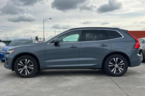2023 Volvo XC60 B5 Core