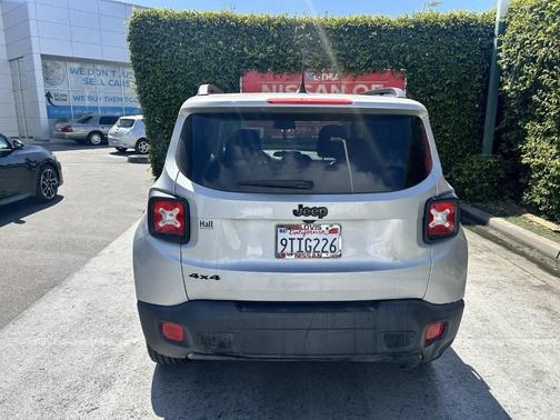 2017 Jeep Renegade Altitude