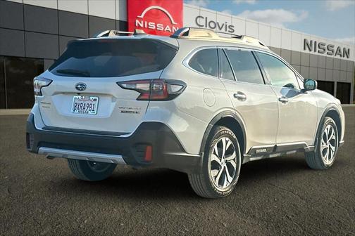 2022 Subaru Outback Touring XT