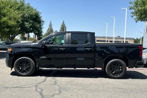 Black 2022 Chevrolet Silverado 1500 Custom