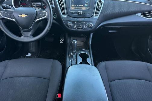 2017 Chevrolet Malibu 1LS