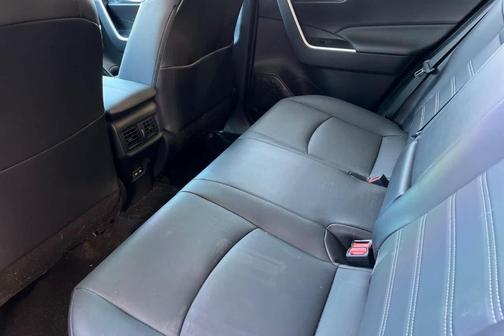 Wind Chill Pearl 2023 Toyota RAV4 XLE Premium
