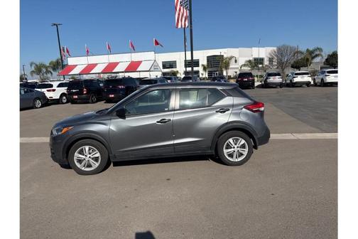 2020 Nissan Kicks S