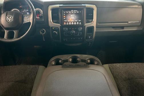 Delmonico Red Pearlcoat 2016 RAM 1500 Big Horn