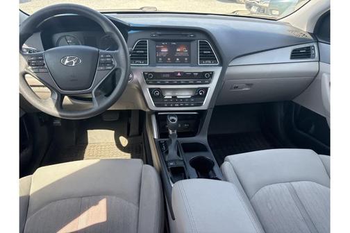 2017 Hyundai SONATA Hybrid SE