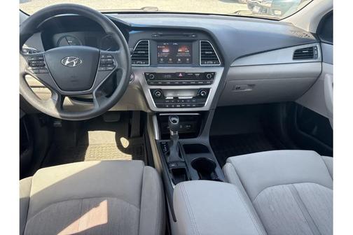 2017 Hyundai SONATA Hybrid SE