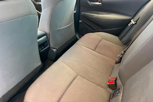 Classic Silver Metallic 2021 Toyota Corolla LE