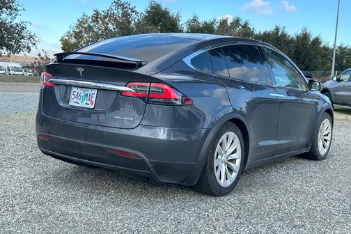 2020 Tesla Model X Long Range