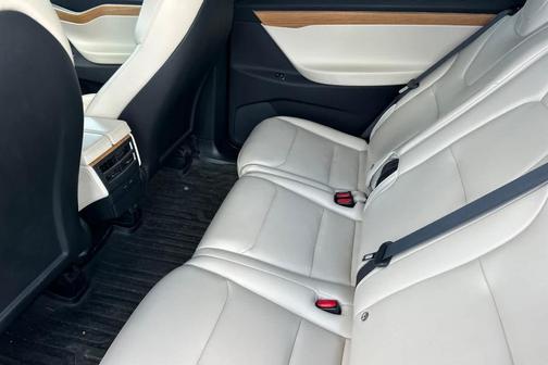 2020 Tesla Model X Long Range