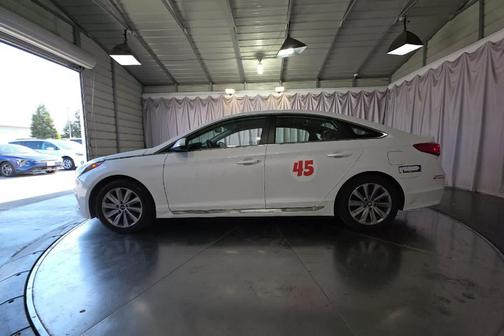 Quartz White Pearl 2017 Hyundai SONATA Sport