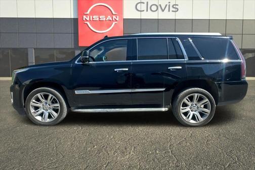 2017 Cadillac Escalade Luxury