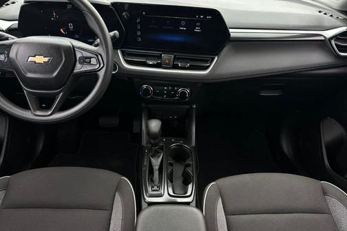 Summit White 2025 Chevrolet Trailblazer LS