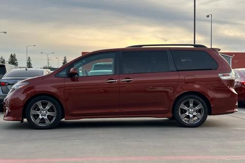2017 Toyota Sienna SE