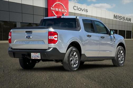 Iconic Silver Metallic 2024 Ford Maverick XLT