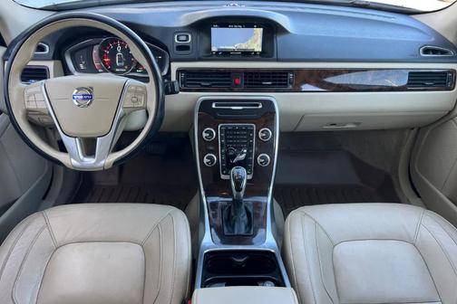 Crystal White Pearl 2015 Volvo S80 T5