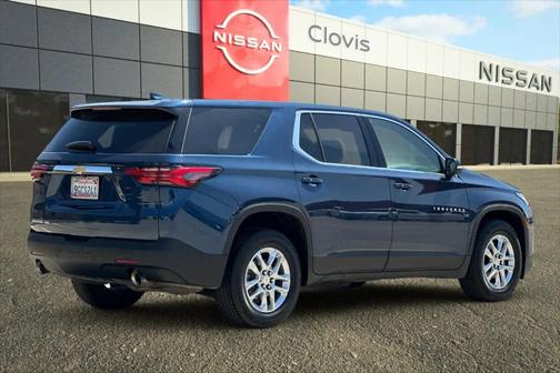 2023 Chevrolet Traverse LS