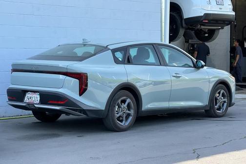 2025 Kia K4 
