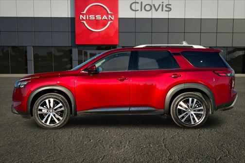2025 Nissan Pathfinder Platinum