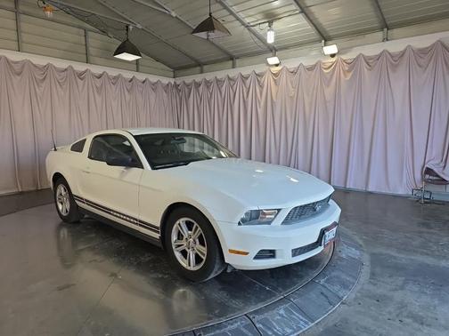 2012 Ford Mustang V6