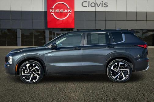 2024 Mitsubishi Outlander PHEV SE