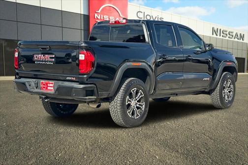 2023 GMC Canyon AT4